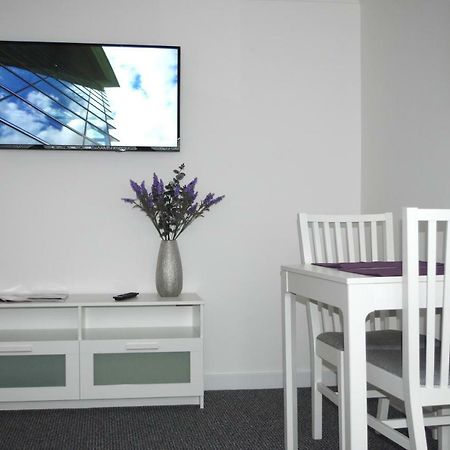 Perth Holiday Lets Apartment ภายนอก รูปภาพ