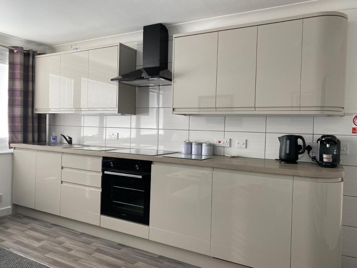 Perth Holiday Lets Apartment ภายนอก รูปภาพ