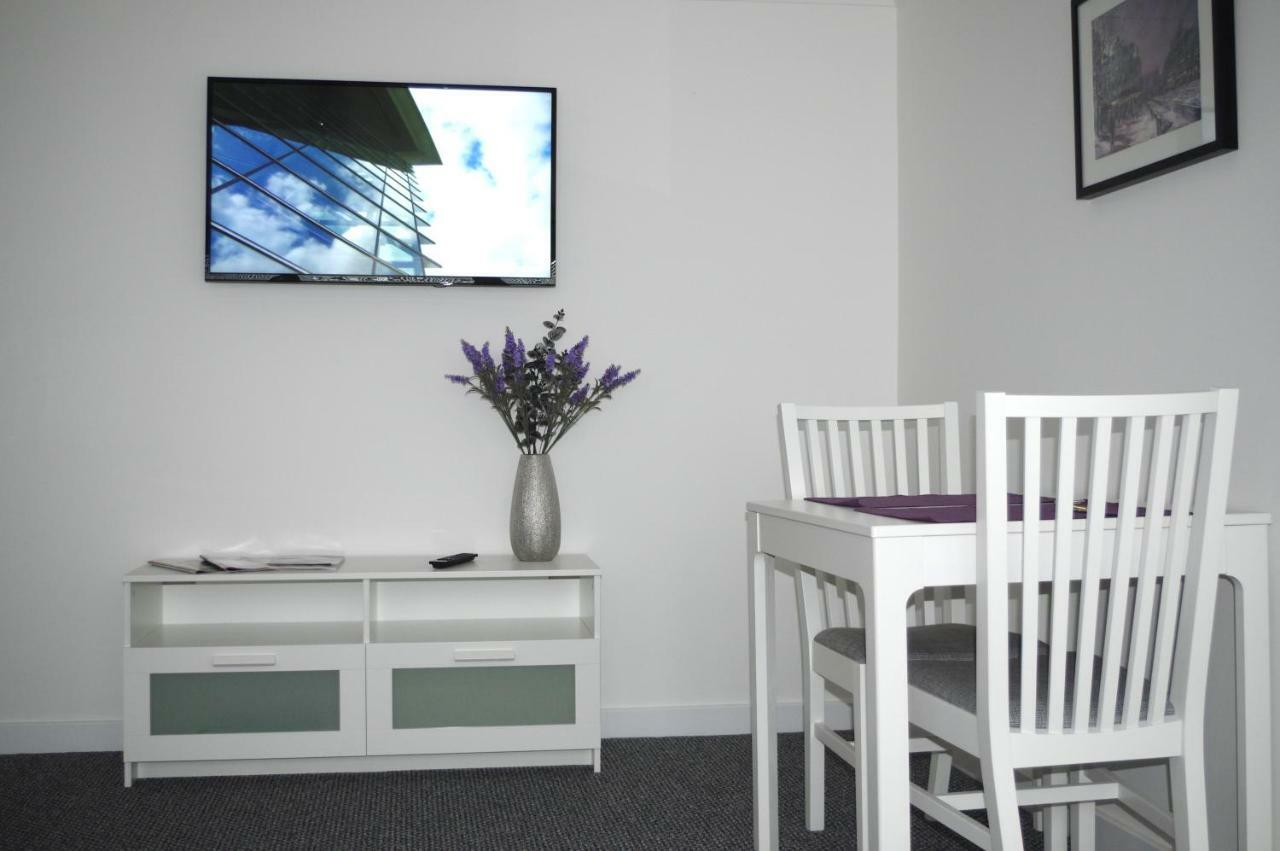 Perth Holiday Lets Apartment ภายนอก รูปภาพ