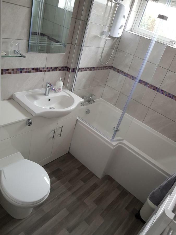 Perth Holiday Lets Apartment ภายนอก รูปภาพ